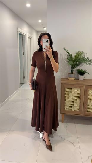 Kitana Kahve Fermuarlı Elbise