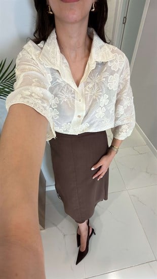 Kitors Krem Yonca İşleme Detaylı İthal Gömlek