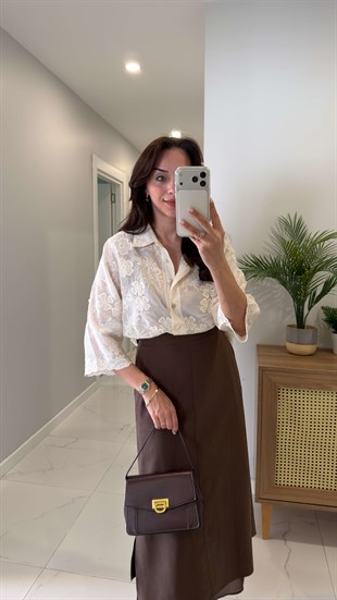 Kitors Krem Yonca İşleme Detaylı İthal Gömlek