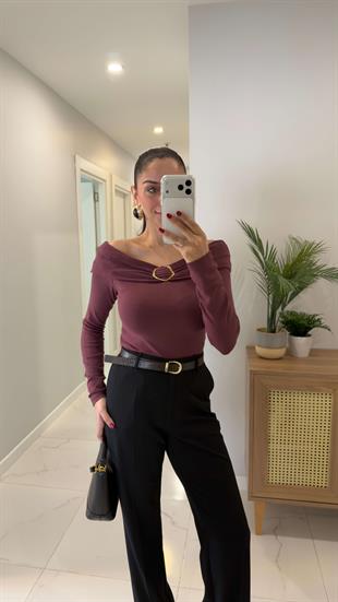 Lesora Bordo Gold Toka Detaylı Kayık Yaka Bluz
