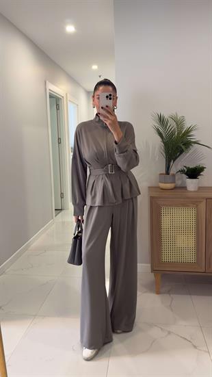 Lilyana Haki Bel Oturmalı Kemerli Pantolon Takım