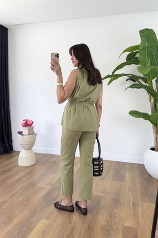 Linda Çağla Yeşili Omuzu Burmalı Kuşaklı Bluz Pantolon Takım