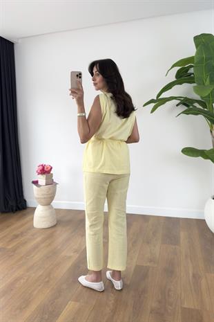 Linda Sarı Omuzu Burmalı Kuşaklı Bluz Pantolon Takım