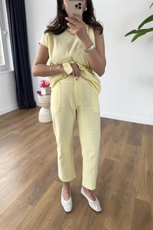 Linda Sarı Omuzu Burmalı Kuşaklı Bluz Pantolon Takım
