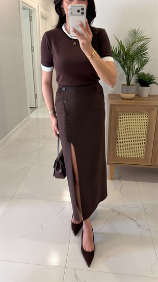 Linna Kahve Yandan Düğmeli Arkası Yırtmaçlı Etek