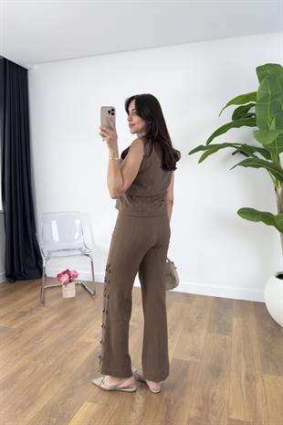 Lisa Kahve Düğme Detaylı Yelek Pantolon Takım