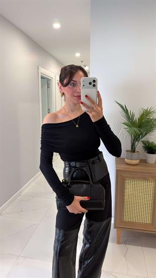 Locca Siyah Tek Omuzlu Bluz