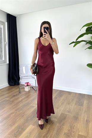 Lora Bordo Askı Büzgülü Saten Elbise