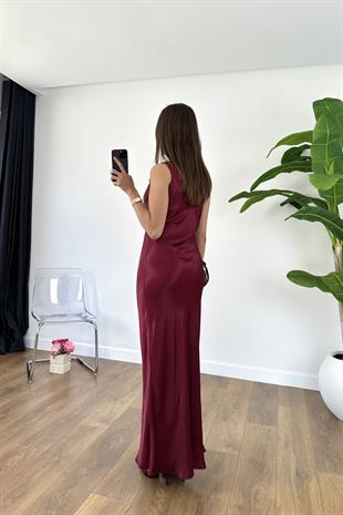 Lora Bordo Askı Büzgülü Saten Elbise
