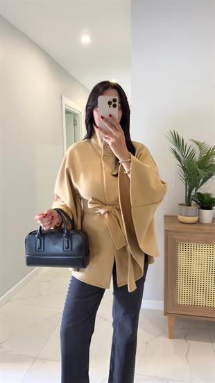 Luffy Camel Kuşaklı Kaşe Panço