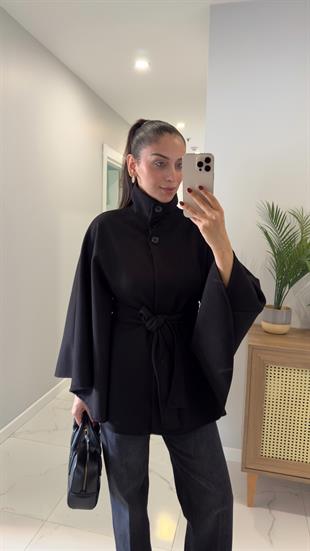 Luffy Siyah Kuşaklı Kaşe Panço