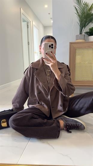 Lunara Kahve Düğmeli Astarlı Süet Ceket