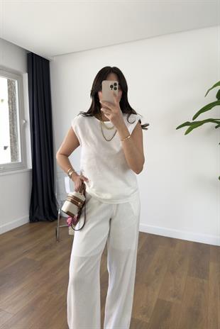 MD Alice Beyaz Vatka Detaylı Keten Astarlı Takım