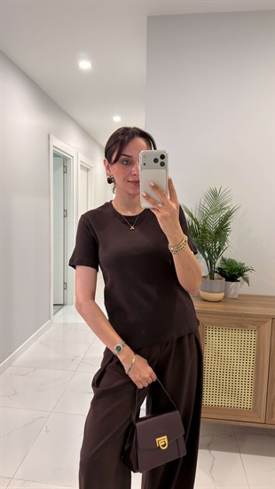 MD Cosret Kahve Tişört