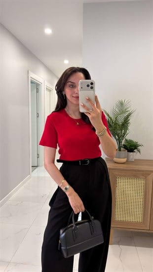 MD Cosret Kırmızı Tişört