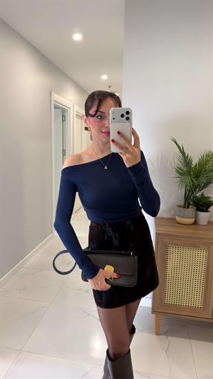 MD Fukka Lacivert Yanları Büzgülü Bluz