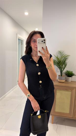 MD Reflas Siyah Gold Toka Detaylı Triko Yelek
