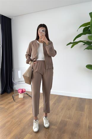 Mella Kahve Fermuarlı Takım