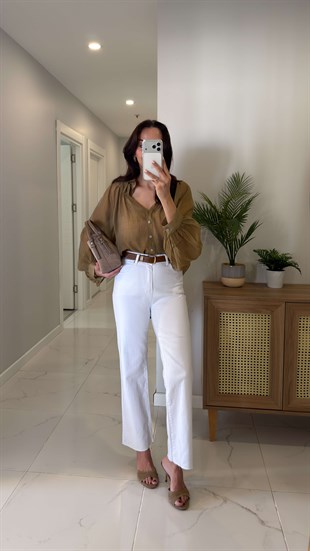 Melotti Beyaz Kesik Paça Kemerli Straight Jean