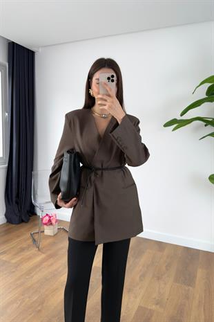 Meslan Acı Kahve Kruvaze Yaka Kemerli Blazer Ceket