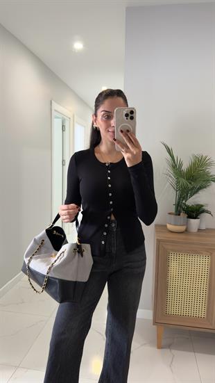 Mesta Siyah Düğmeli Bluz