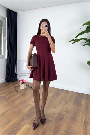 Musla Bordo Pileli Mini Elbise