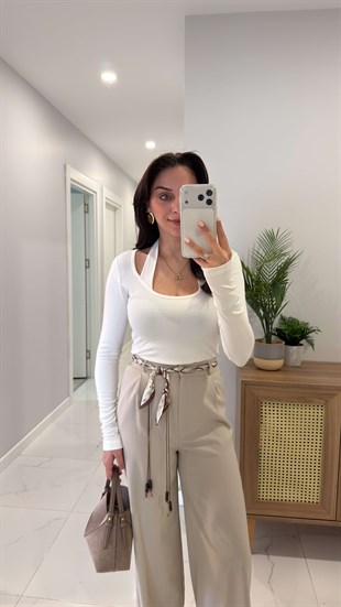 Nilossa Açık Ekru Boyundan Geçmeli Bluz