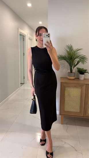 Nomder Siyah Kemer Detaylı Elbise