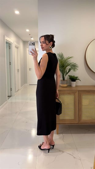 Nomder Siyah Kemer Detaylı Elbise