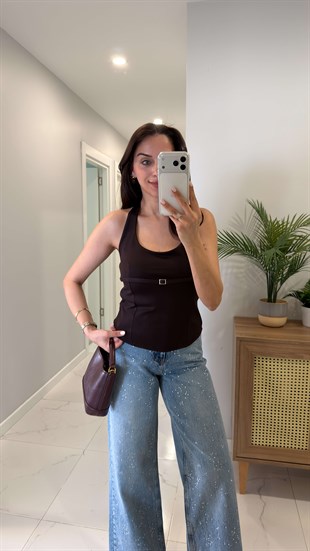 Nullas Kahve Halter Yaka Toka Detaylı Bluz