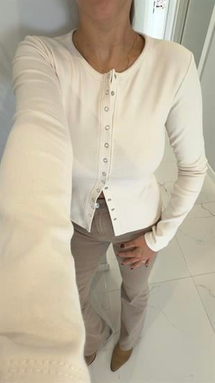 Nus Ekru Çıtçıtlı Bluz