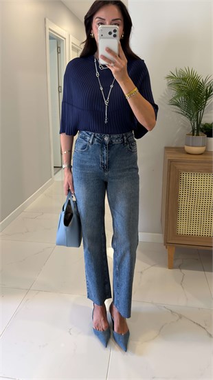 Nutre Koyu Ton Kar Yıkama Boy Fit Kesik Paça Jean