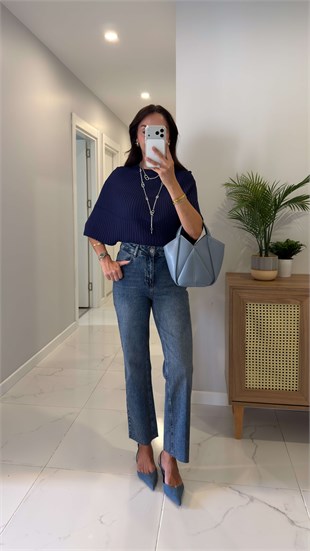 Nutre Koyu Ton Kar Yıkama Boy Fit Kesik Paça Jean