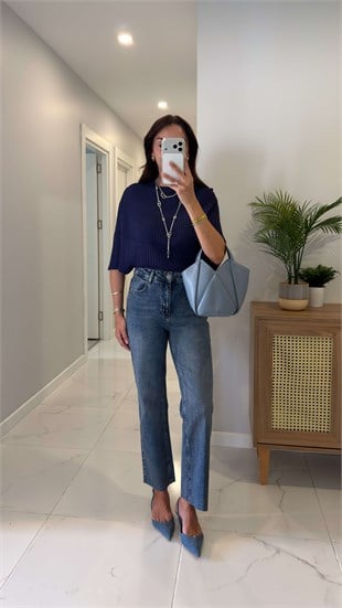 Nutre Koyu Ton Kar Yıkama Boy Fit Kesik Paça Jean