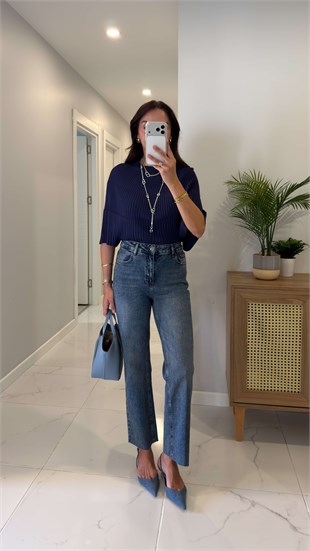 Nutre Koyu Ton Kar Yıkama Boy Fit Kesik Paça Jean