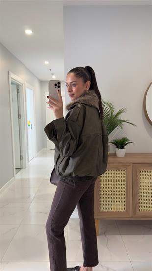 Onda Haki Çıkarılabilir Kürk Yakalı Deri Ceket