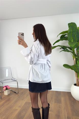 Oslan Beyaz Kuşaklı Poplin Gömlek