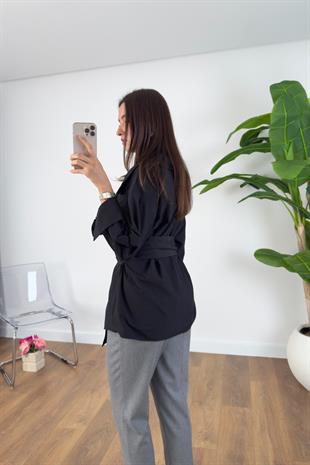 Oslan Siyah Kuşaklı Poplin Gömlek