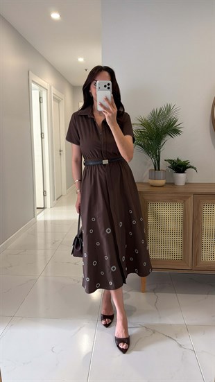 Passit Kahve İşleme Detaylı Kemerli Elbise
