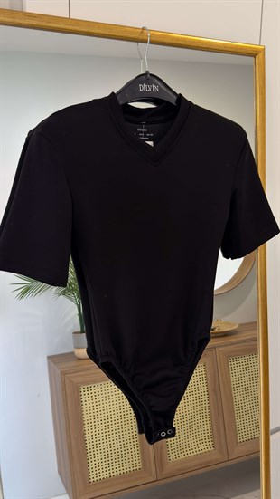 Peritta Siyah Vatkalı Çıtçıtlı Bluz