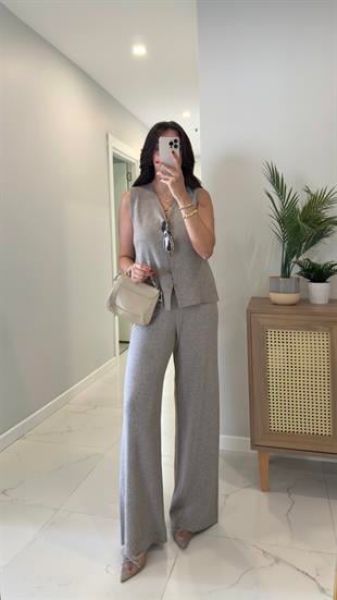 Perstone Vizon Düğme Detaylı Yelek Pantolon Takım