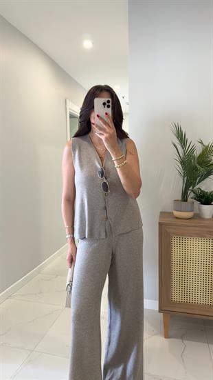 Perstone Vizon Düğme Detaylı Yelek Pantolon Takım