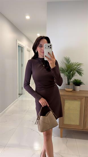 Porpre Kahve Vatkalı Büzgülü Elbise