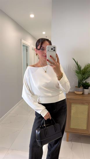 Poswe Ekru Kayık Yaka Bluz
