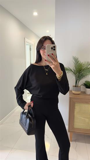 Poswe Siyah Kayık Yaka Bluz