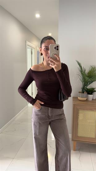 Potica Kahve Kayık Yaka Düğmeli Bluz