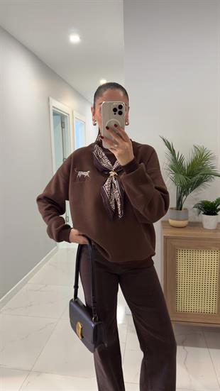 Ravix Kahve Gold Toka Detaylı Fularlı Sweat
