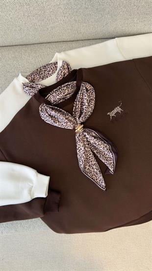 Ravix Kahve Gold Toka Detaylı Fularlı Sweat