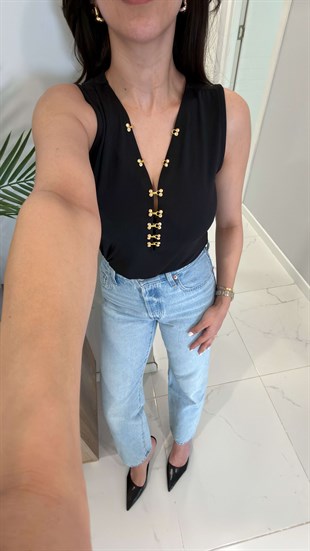 Rusten Siyah Kanca Detaylı Bluz