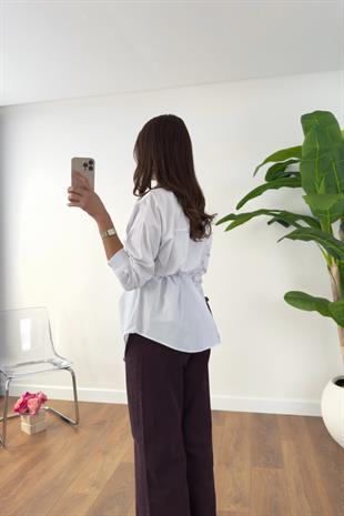 Şaşa Beyaz Kemerli Gömlek